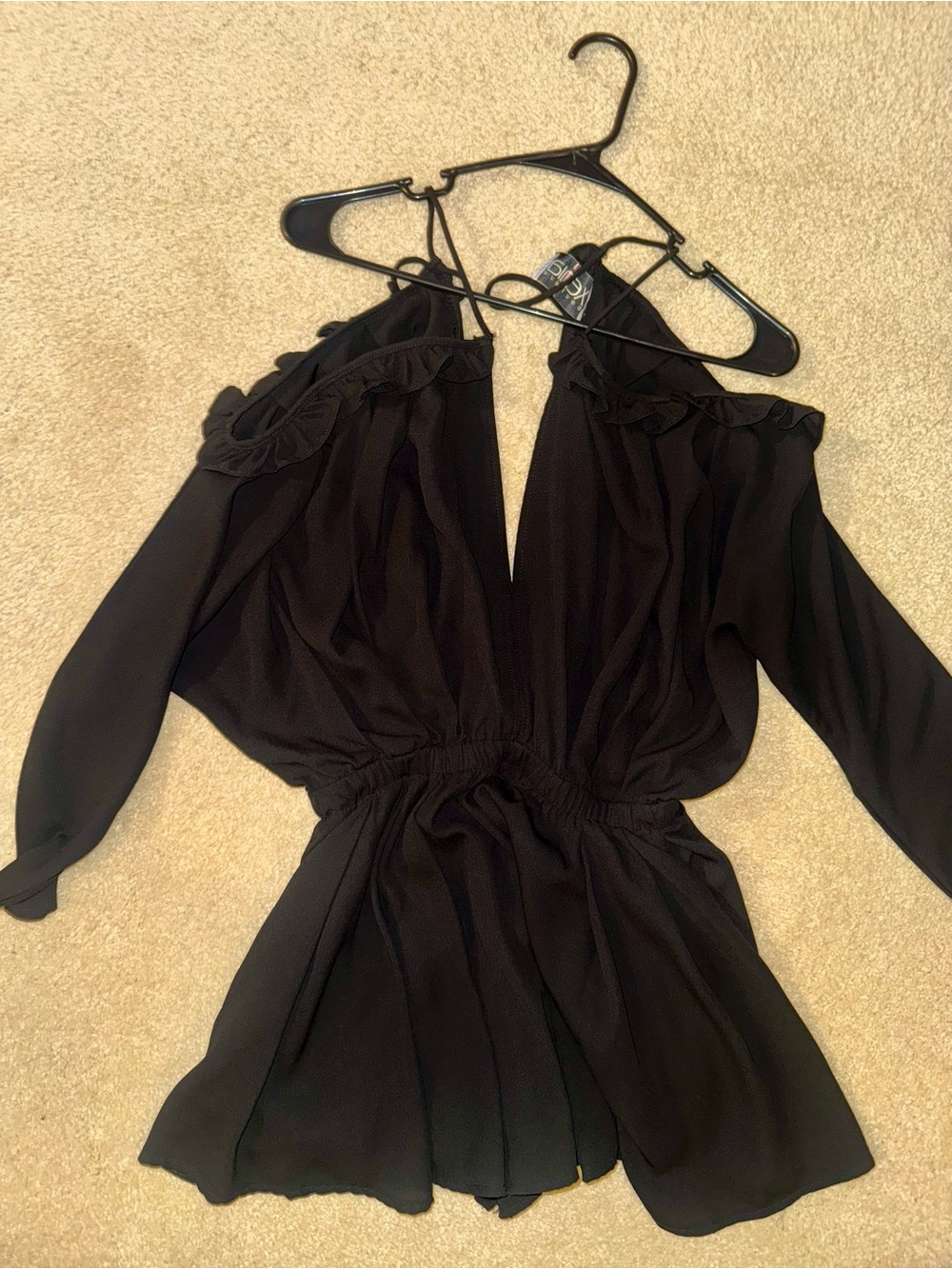 Xenia Boutique Black Cold-Shoulder Romper - Picture 3 of 4
